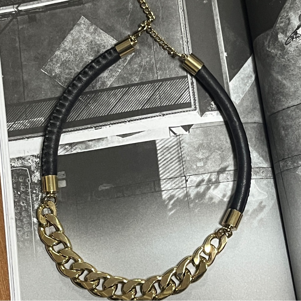 Chunky Gold and Leather Chain Necklace - Picture 2 of 2